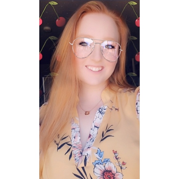 Meet your Posher, Darbi - Picture 1 of 1